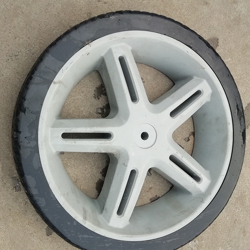 天津 二次包胶轮子2